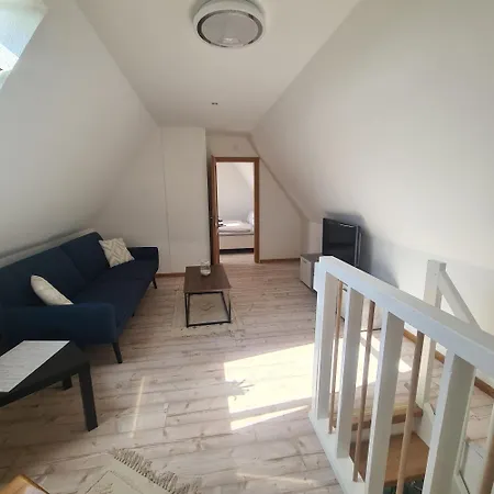 Luv & Lee Simonsberg